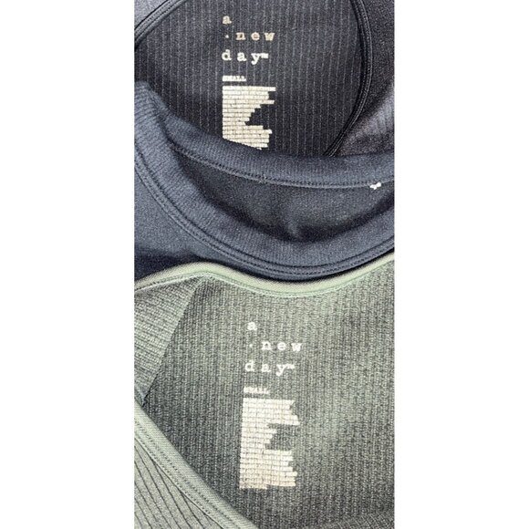 A New Day 3 Tank Tops Bundle Crop Athletic Muscle Gym Cross Train Womens S - Picture 3 of 7